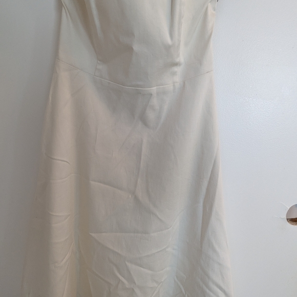 White House Black Market Elegant Cream Dress - Picture 1 of 3